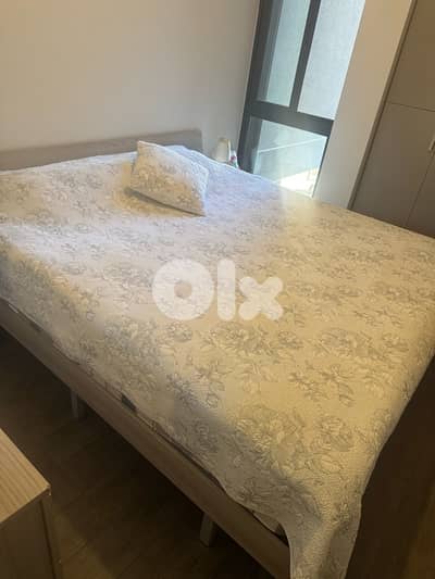 full bedroom, excellent condition with mattress