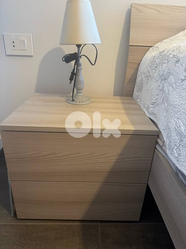 full bedroom, excellent condition with mattress 4