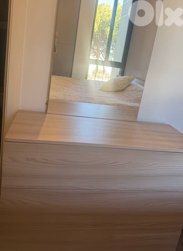full bedroom, excellent condition with mattress 5