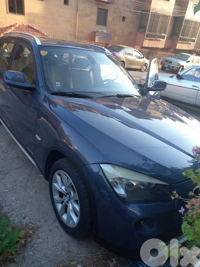 BMW X1 2011