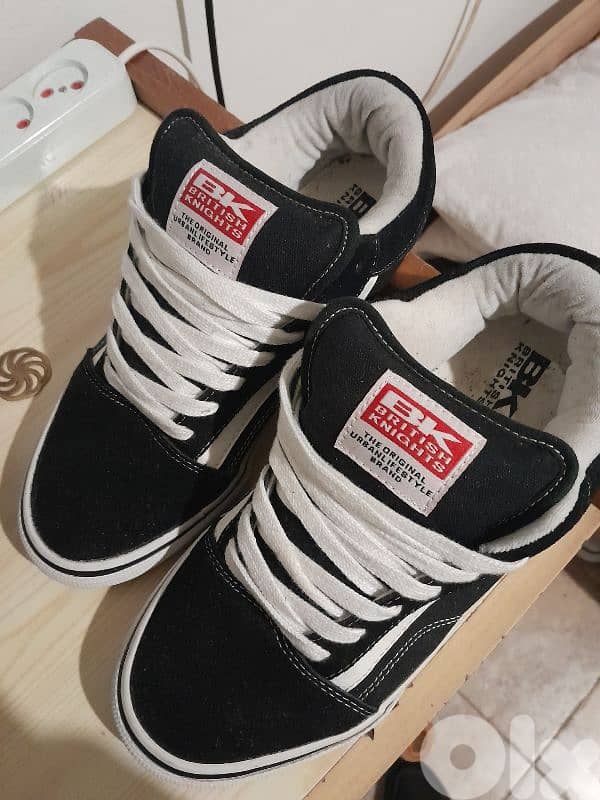 B. K sneakers from (mike sport )like new 3
