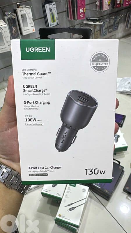 Ugreen 130w 3-port fast car charger (2xusb-c,1xusb-a) 35025 0