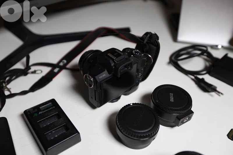 EOS M50 - EF ADAPTER - EF SPEEDBOOSTER - 4 BATTERIES - ORIGINAL BAG mo 1