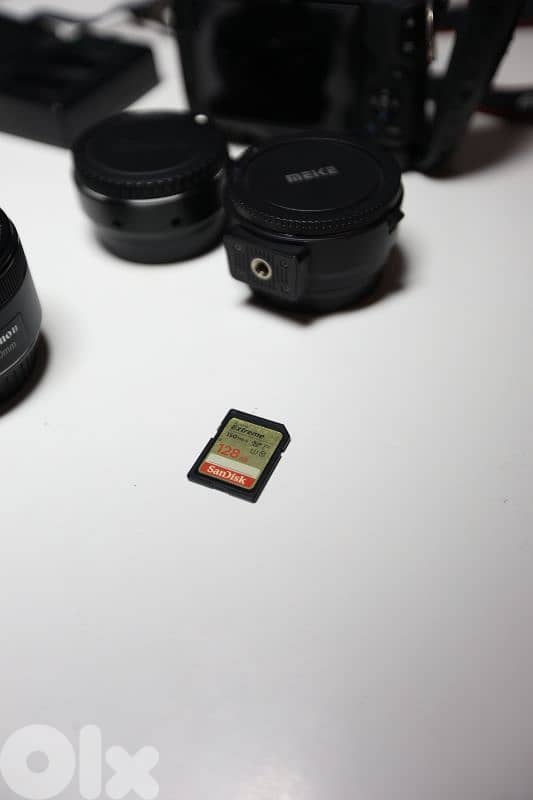 EOS M50 - EF ADAPTER - EF SPEEDBOOSTER - 4 BATTERIES - ORIGINAL BAG mo 6