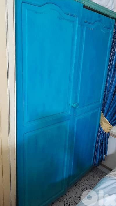 خزانة درفتين خشب سويدي