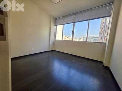 Prime location Renovated Office in Zalka, Maten.