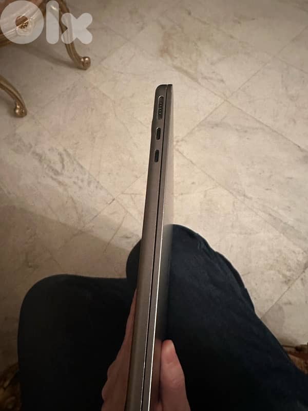 Macbook air m2 same as new 1