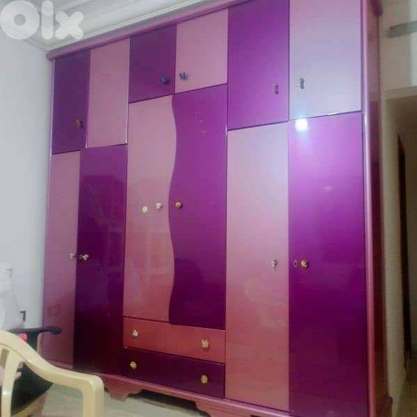 غرفة نوم كاملة للبيع بدون فرش 2