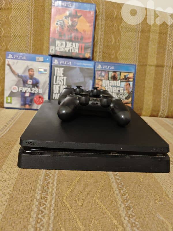 PS4 slim 0