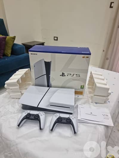 ps5 slim 1 terra+ 2 original controllers+ fc 25 arabic ps5 slim 1 terra+ 2 original controllers+ fc 25 arabic