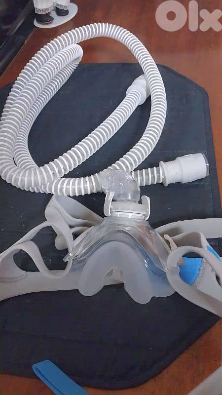 مكنة تنفس ٣ قطع  bipap by philips 2