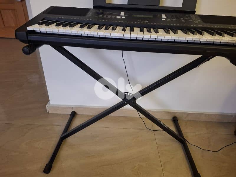 Yamaha PSR-E373 61-Keys Portable Keyboard  اورغ شرقي غربي جديد new 3