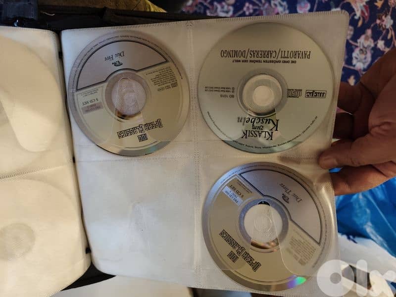 85 original cd's,music,with original vintage bag 10