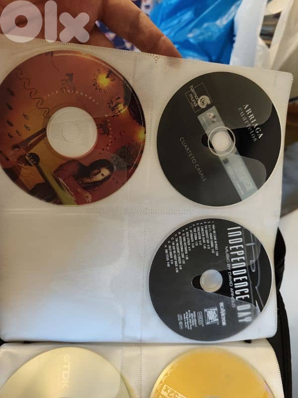 85 original cd's,music,with original vintage bag 13