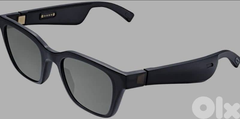 Rayban sunglasses with built in bose speakers 0