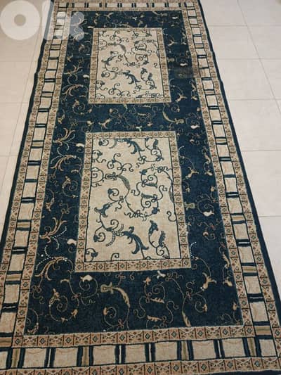 سجادة لون ازرق