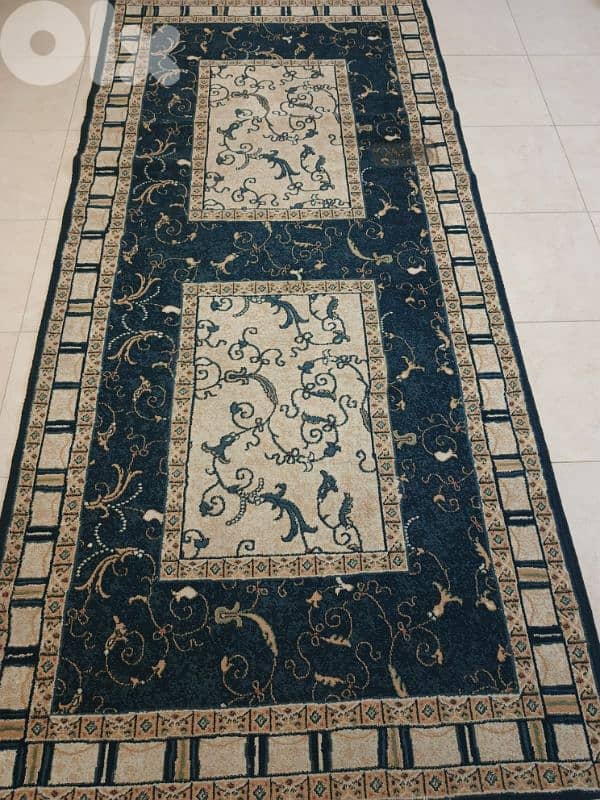 سجادة لون ازرق 0