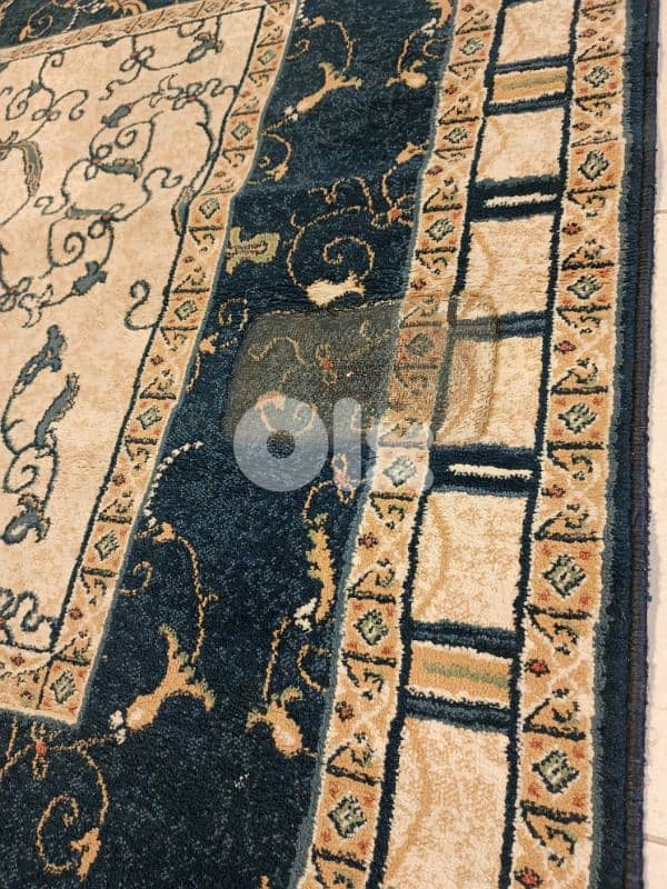 سجادة لون ازرق 3