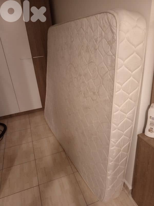 mattress like new 0