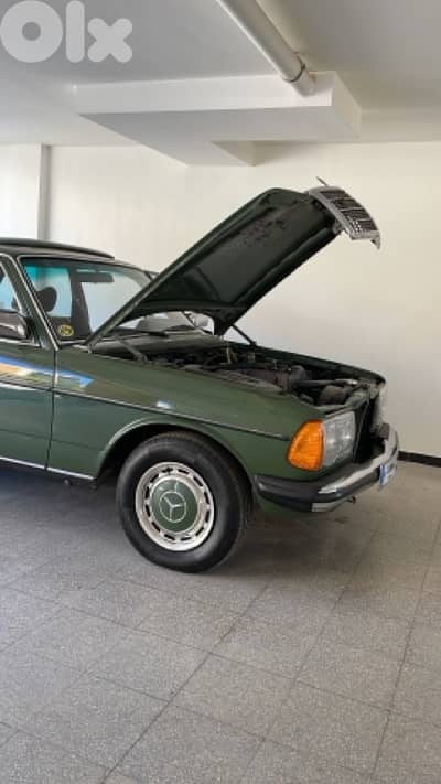 Mercedes-Benz E-Class 1977