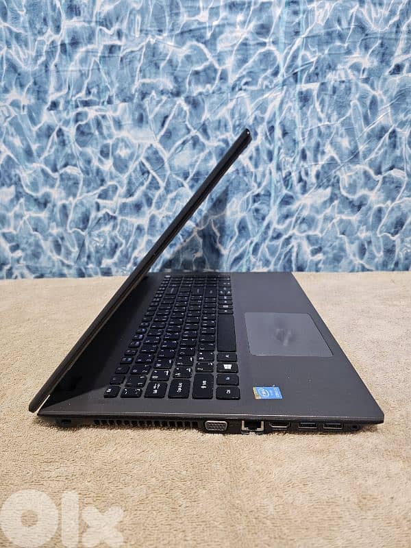 16GB ram - 256GB ssd - acer 15.6" screen 5