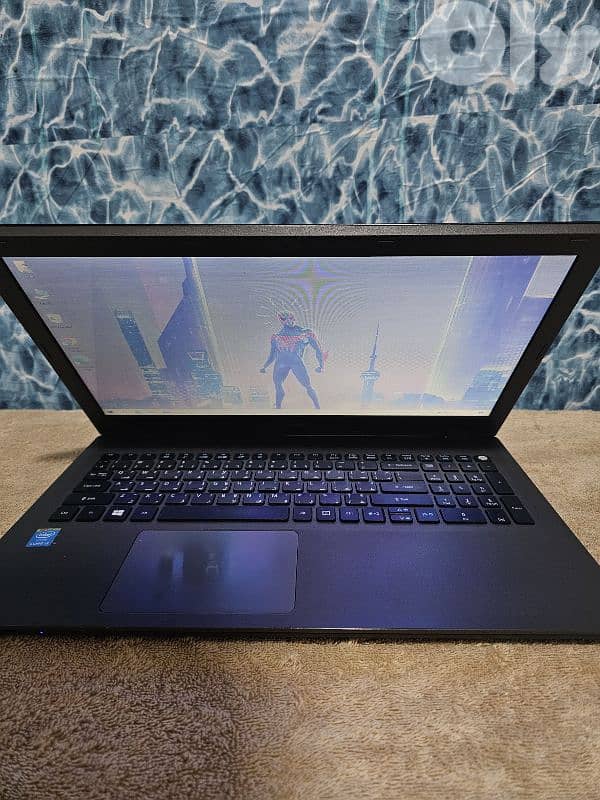 16GB ram - 256GB ssd - acer 15.6" screen 6