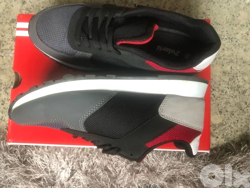 2 shoes حذاء صبياني 0