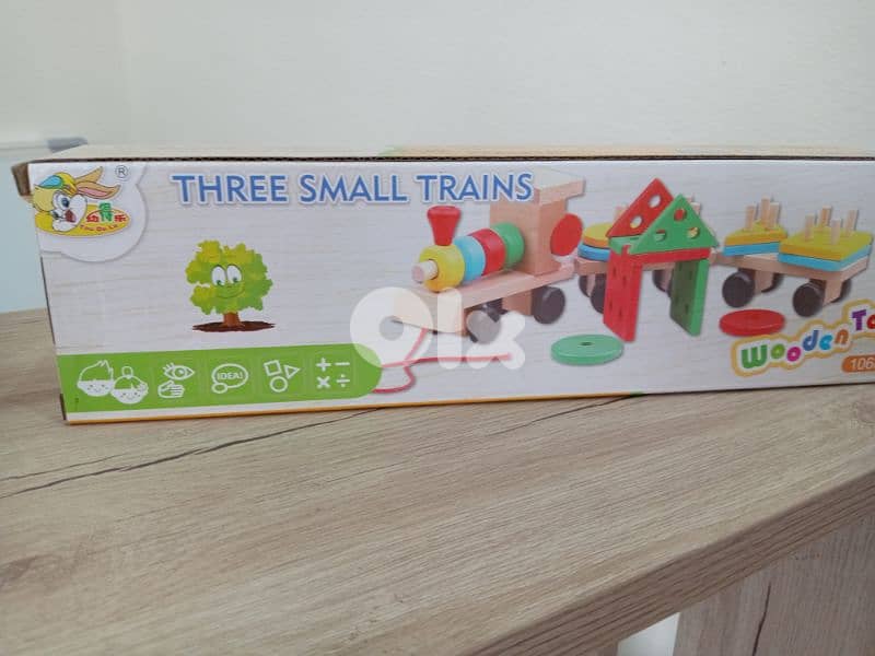 three small train 0