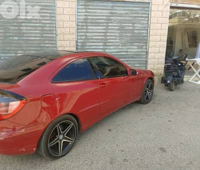 Mercedes-Benz C-Class 2004