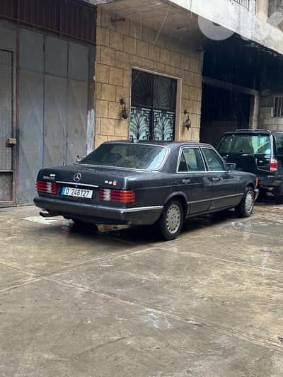 Mercedes-Benz S-Class 1989
