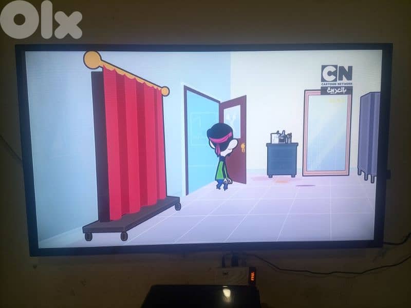 تلفزيون HITACHISMART مستعمل اسبوع واحد فقط 2