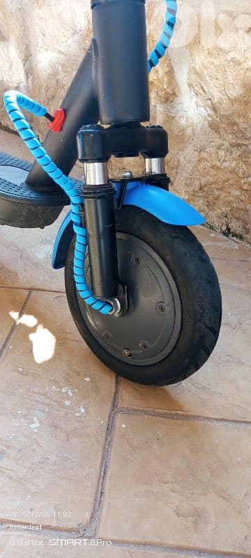 سكوتر على الكهرباء 2
