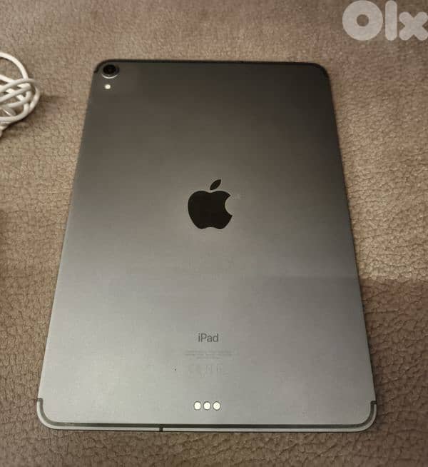 Ipad 11 Pro 1st Gen 512GB Wifi + Cellular  Super Clean 120FPs Gaming 1
