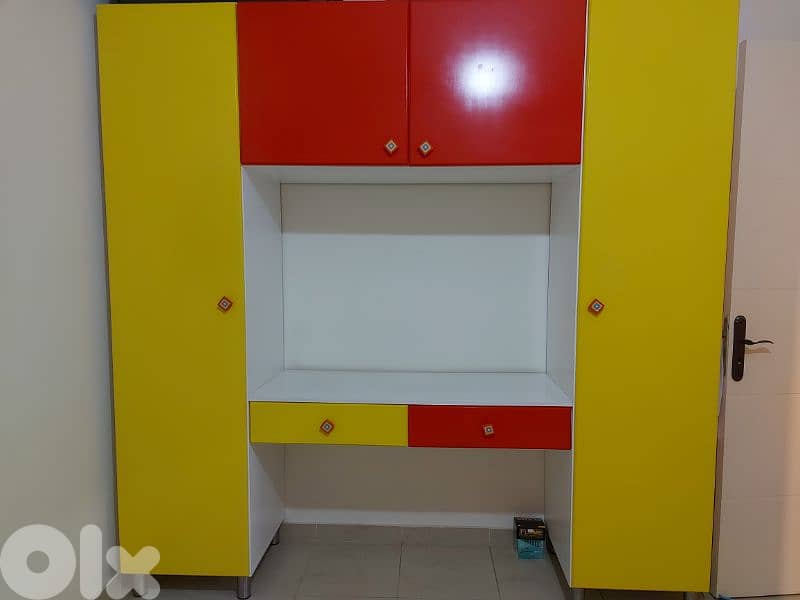 غرفة نوم كاملة للأطفال للبيع 4