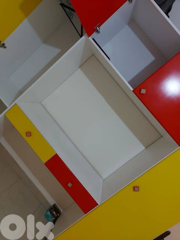 غرفة نوم كاملة للأطفال للبيع 6