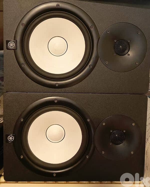 Studio Monitors 0