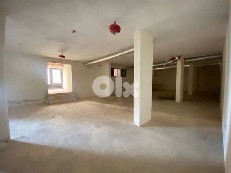 warehouse for sale in bchamoun, aley / بشامون، عاليه 0