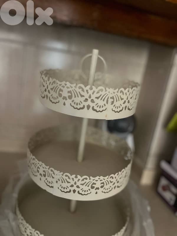 cup cakes and cakes trays 2