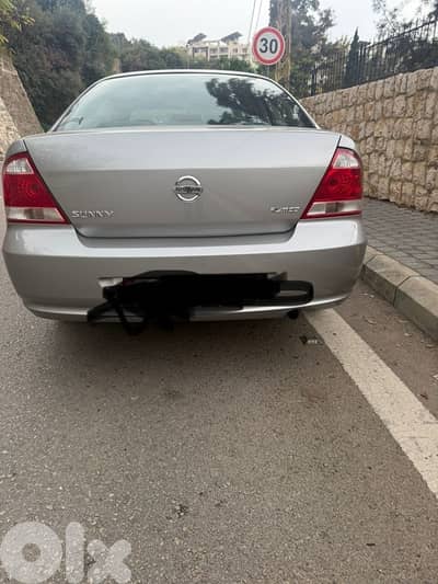 Nissan Sunny 2009
