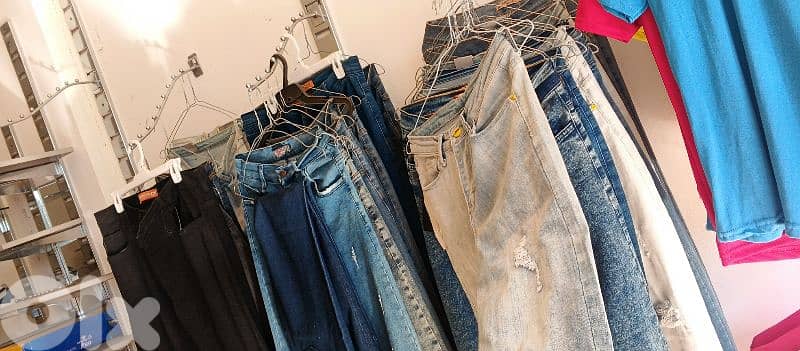 تصفية محل كامل بضاعة جديدة 1