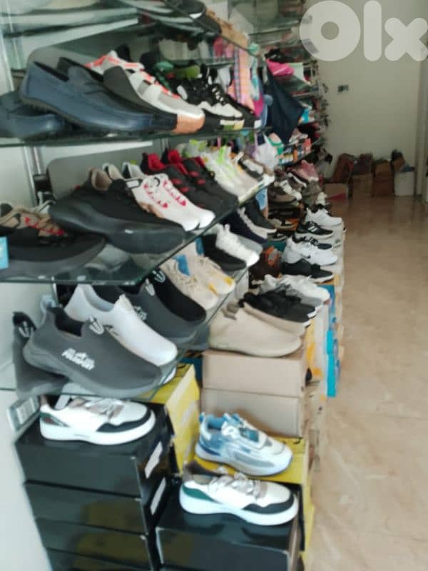 تصفية محل كامل بضاعة جديدة 13