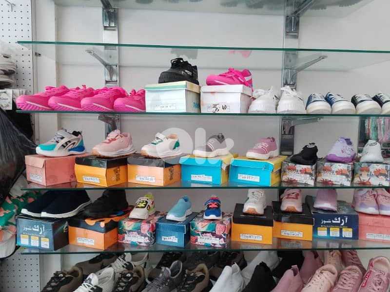 تصفية محل كامل بضاعة جديدة 15