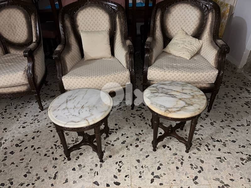 Dining Room and Salon 7