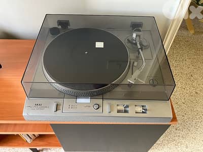 AKAI Direct Drive Turntable AP-D40