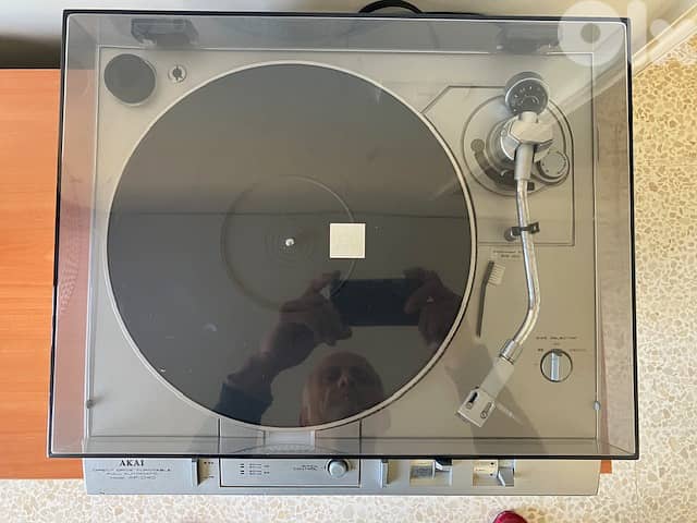 AKAI Direct Drive Turntable AP-D40 1