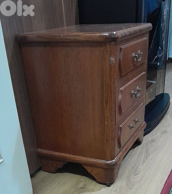 كومودينة لون جوزي 1