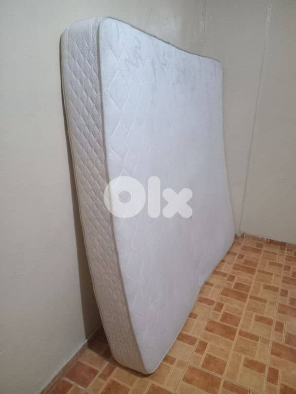 فرشه مجوز كتير نضيفه ماركة فاب السعر ٦٠$ للتواصل ٧٠٨٩٧٥٤٧ 0