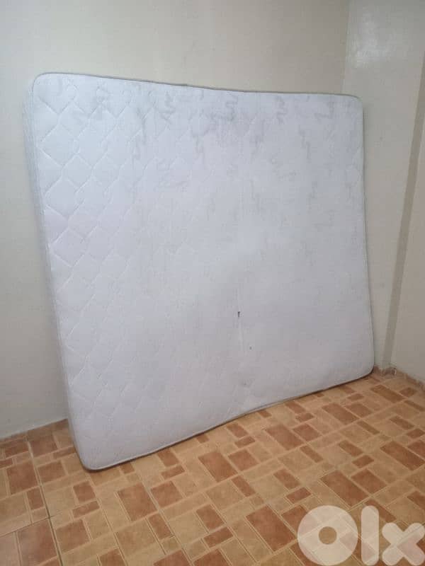 فرشه مجوز كتير نضيفه ماركة فاب السعر ٦٠$ للتواصل ٧٠٨٩٧٥٤٧ 1