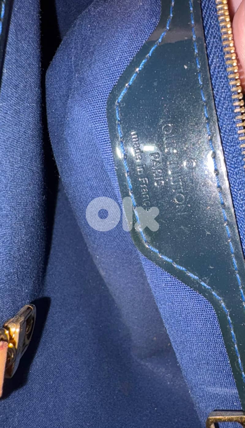 Authentic LOUIS VUITTON Bag 3