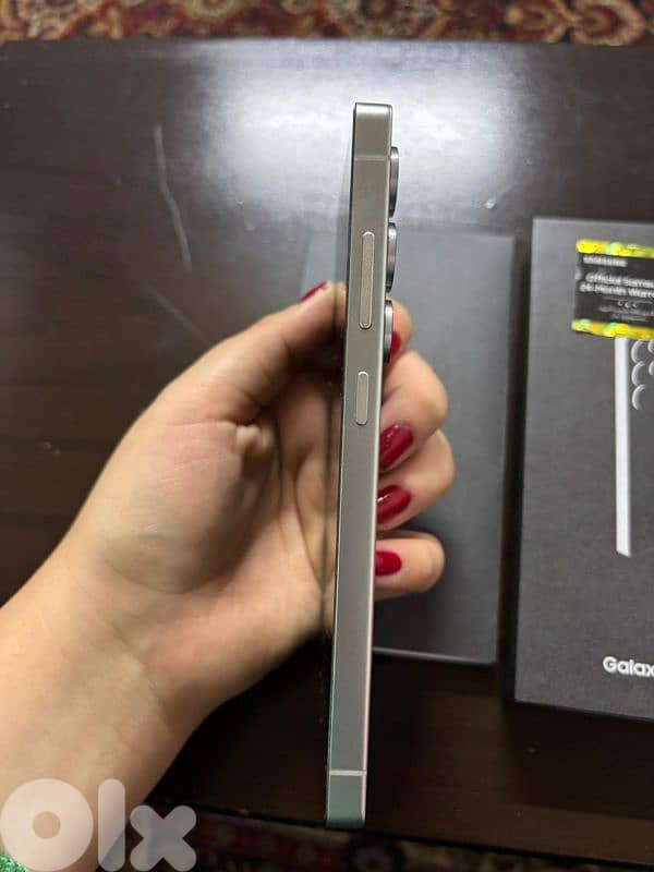 S25 ultra titanium blue 1 terra 0 scratches used few months 5